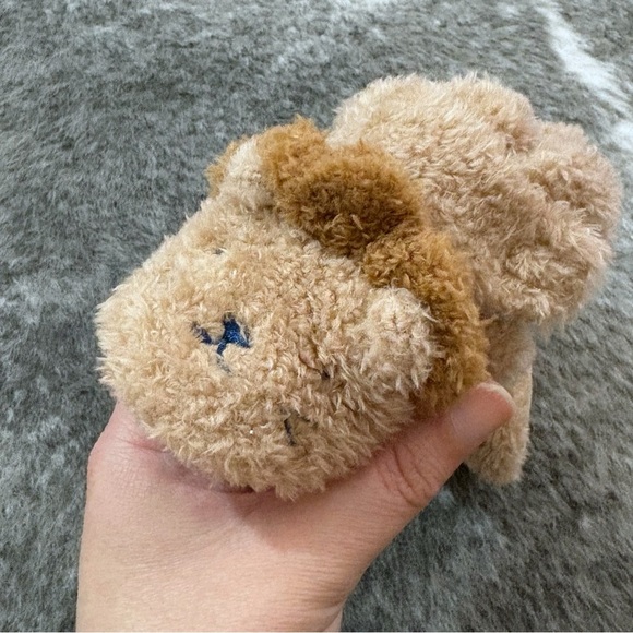 NWT Carters Newborn Lion Fuzzy Slippers - Picture 6 of 8